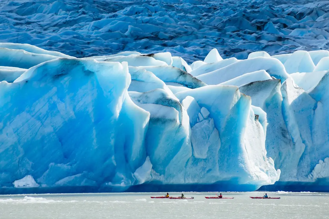 Kayak Lago Grey - glaciares Patagonia